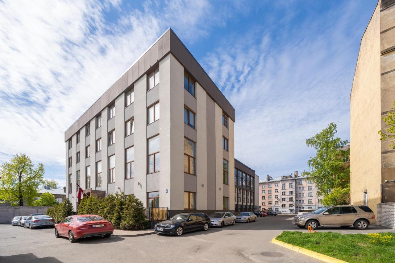 Grizinkalns Residence With Free Parking Рига Экстерьер фото